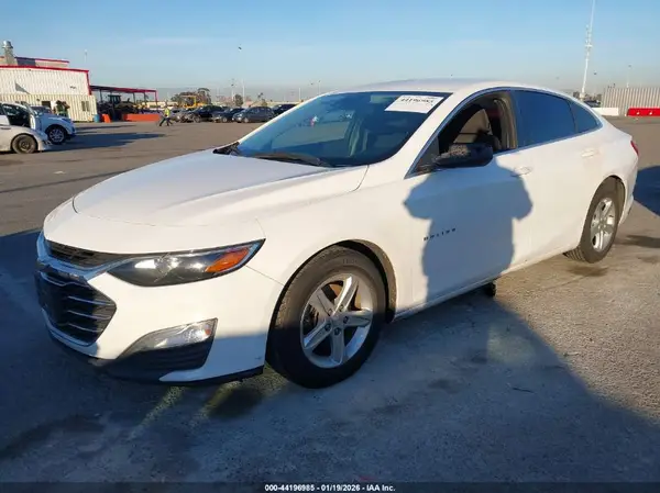 1G1ZC5ST6KF138816 2019 CHEVROLET MALIBU - Image 2