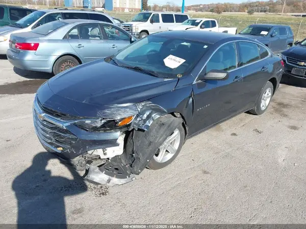 1G1ZC5ST6KF182184 2019 CHEVROLET MALIBU - Image 2