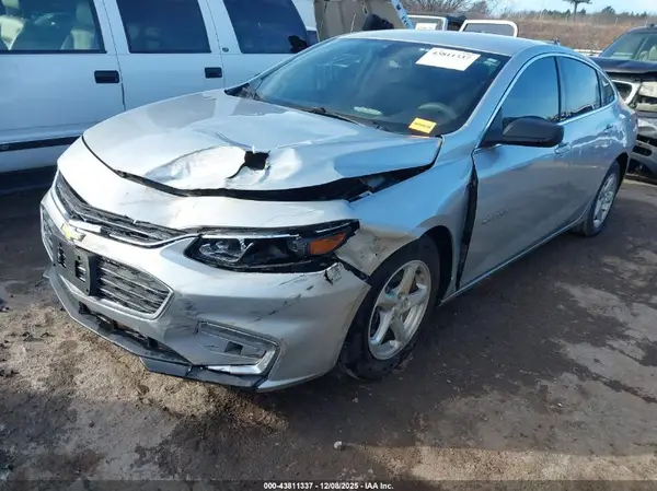 1G1ZC5ST7HF259556 2017 CHEVROLET MALIBU - Image 2