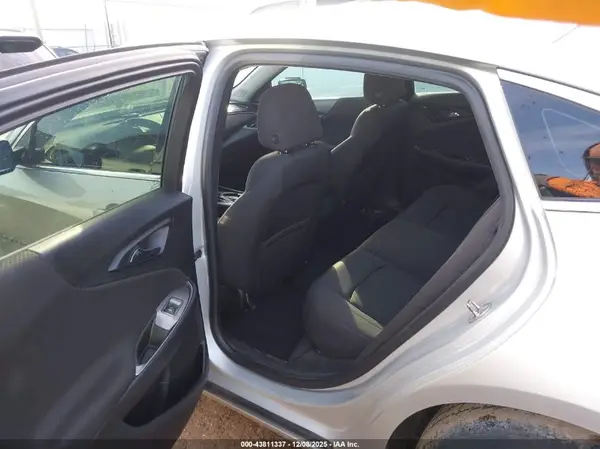1G1ZC5ST7HF259556 2017 CHEVROLET MALIBU - Image 8