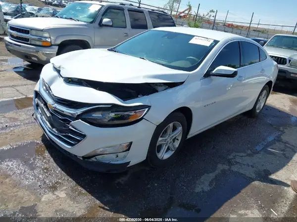 1G1ZC5ST7KF114959 2019 CHEVROLET MALIBU - Image 2