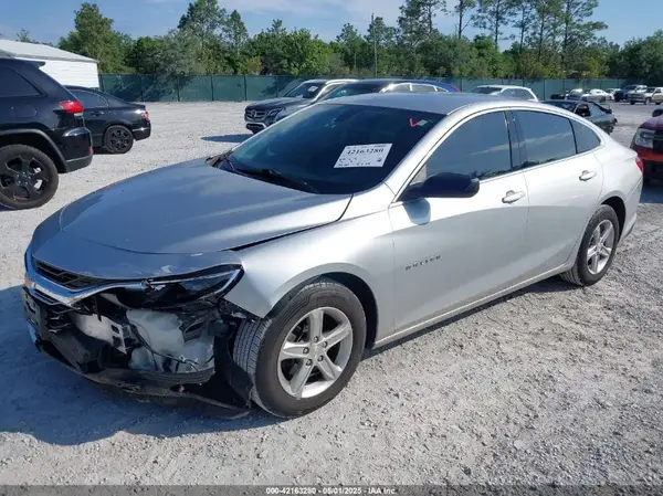 1G1ZC5ST7LF143704 2020 CHEVROLET MALIBU - Image 2