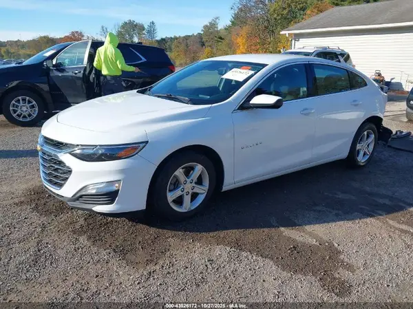 1G1ZC5ST8LF142061 2020 CHEVROLET MALIBU - Image 2