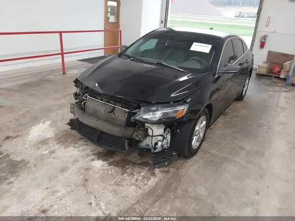 1G1ZC5ST9KF208776 2019 CHEVROLET MALIBU - Image 2