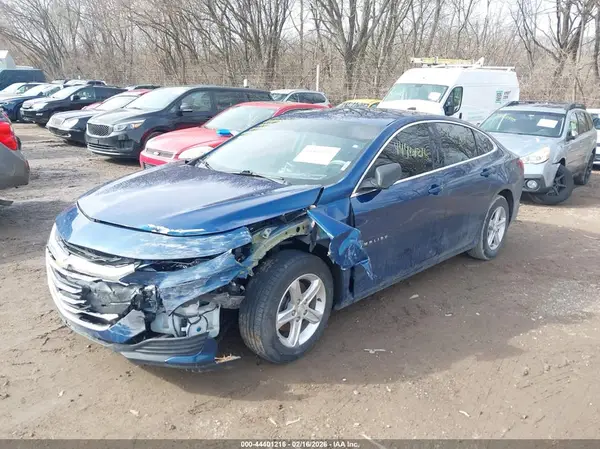 1G1ZC5ST9KF210639 2019 CHEVROLET MALIBU - Image 2