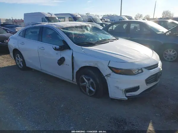 1G1ZC5STXJF273523 2018 CHEVROLET MALIBU - Image 1