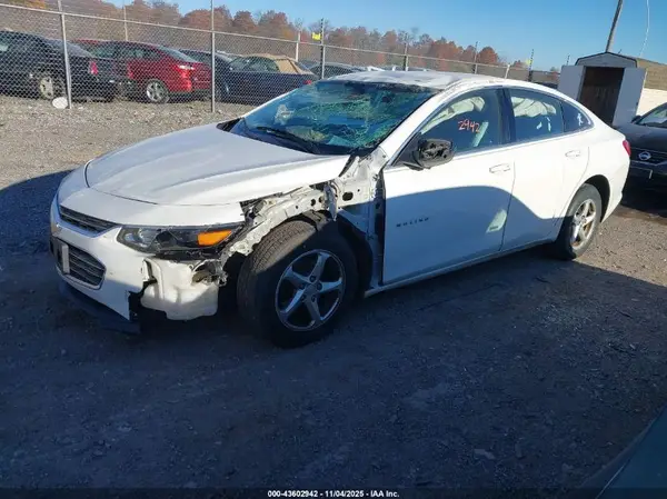 1G1ZC5STXJF273523 2018 CHEVROLET MALIBU - Image 2