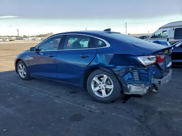 1G1ZC5STXKF180440 2019 CHEVROLET MALIBU - Image 2