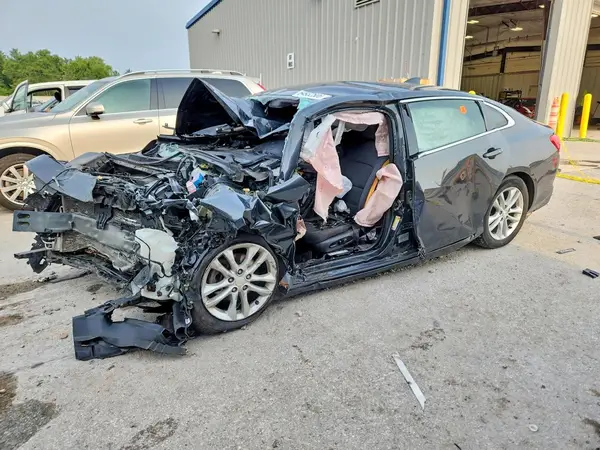 1G1ZD5ST0JF102373 2018 CHEVROLET MALIBU - Image 1