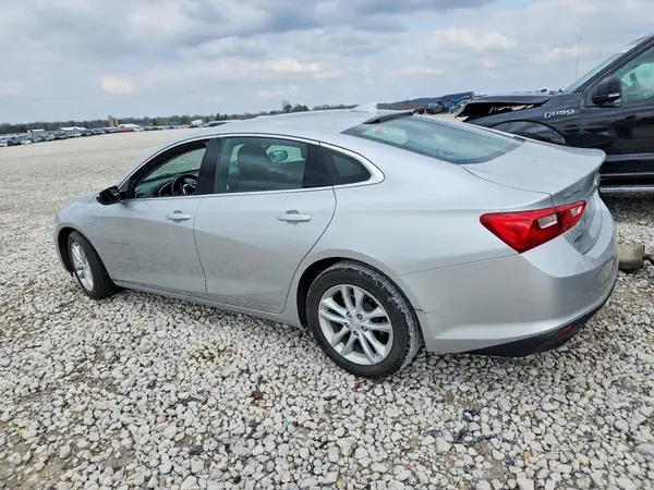 1G1ZD5ST0JF102809 2018 CHEVROLET MALIBU - Image 2
