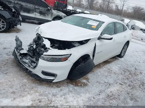 1G1ZD5ST0JF102826 2018 CHEVROLET MALIBU - Image 2