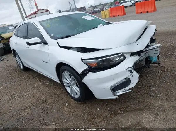 1G1ZD5ST0JF105161 2018 CHEVROLET MALIBU - Image 1