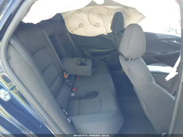 1G1ZD5ST0JF112370 2018 CHEVROLET MALIBU - Image 8