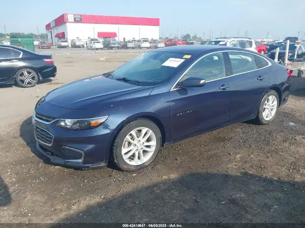 1G1ZD5ST0JF118296 2018 CHEVROLET MALIBU - Image 2