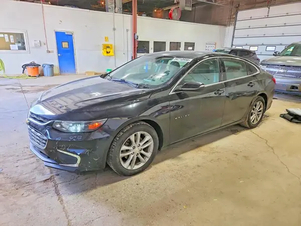1G1ZD5ST0JF125619 2018 CHEVROLET MALIBU - Image 2