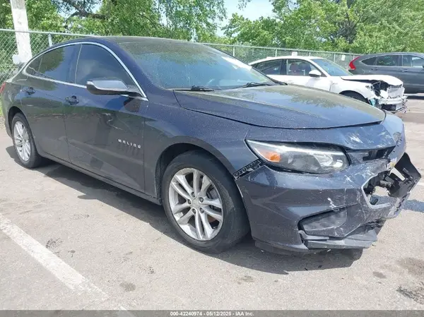 1G1ZD5ST0JF126236 2018 CHEVROLET MALIBU - Image 1