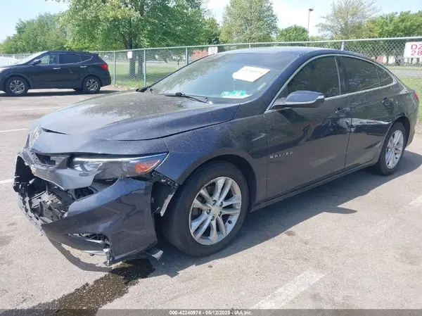 1G1ZD5ST0JF126236 2018 CHEVROLET MALIBU - Image 2