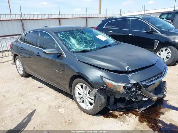 1G1ZD5ST0JF126544 2018 CHEVROLET MALIBU - Image 1