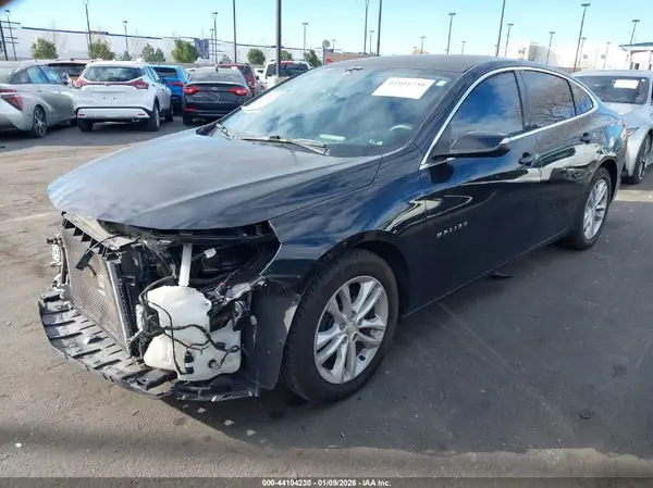 1G1ZD5ST0JF127533 2018 CHEVROLET MALIBU - Image 2