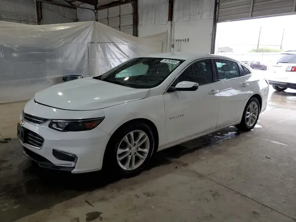 1G1ZD5ST0JF130075 2018 CHEVROLET MALIBU - Image 1