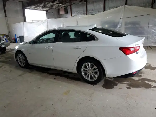 1G1ZD5ST0JF130075 2018 CHEVROLET MALIBU - Image 2