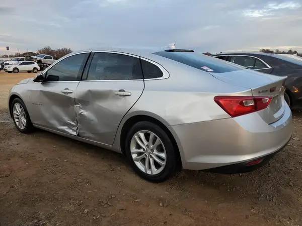 1G1ZD5ST0JF130111 2018 CHEVROLET MALIBU - Image 2
