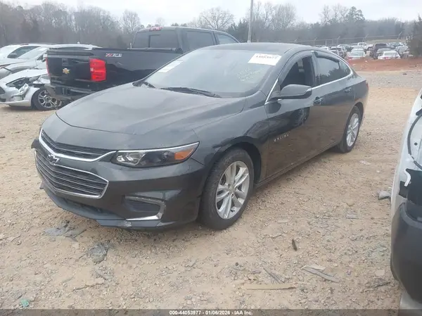 1G1ZD5ST0JF130643 2018 CHEVROLET MALIBU - Image 2
