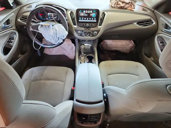 1G1ZD5ST0JF131484 2018 CHEVROLET MALIBU - Image 8