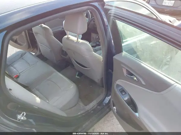 1G1ZD5ST0JF136877 2018 CHEVROLET MALIBU - Image 8