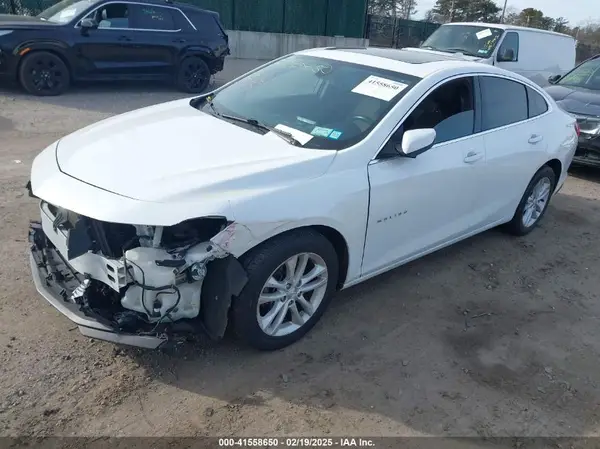 1G1ZD5ST0JF140301 2018 CHEVROLET MALIBU - Image 2