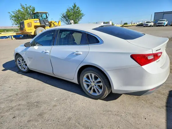 1G1ZD5ST0JF142615 2018 CHEVROLET MALIBU - Image 2