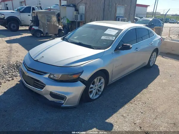 1G1ZD5ST0JF143540 2018 CHEVROLET MALIBU - Image 2