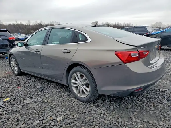 1G1ZD5ST0JF145174 2018 CHEVROLET MALIBU - Image 2