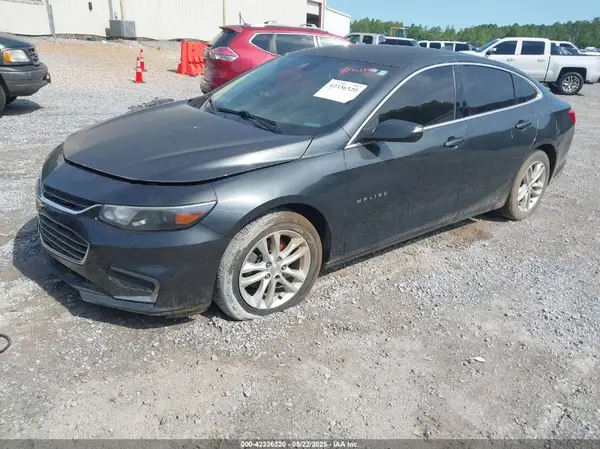 1G1ZD5ST0JF145675 2018 CHEVROLET MALIBU - Image 2