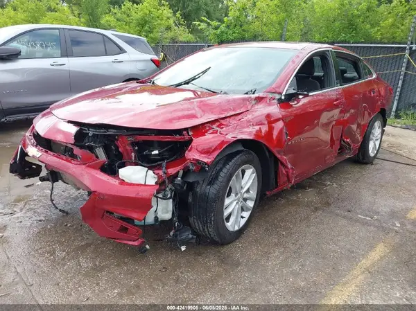 1G1ZD5ST0JF146129 2018 CHEVROLET MALIBU - Image 2