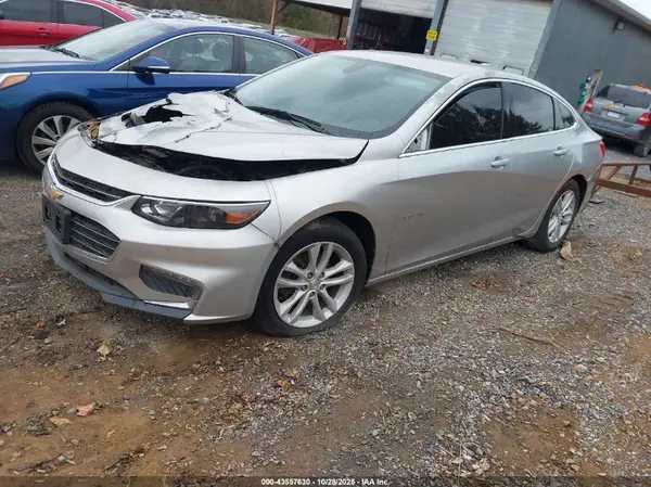 1G1ZD5ST0JF154733 2018 CHEVROLET MALIBU - Image 2
