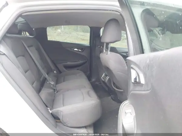 1G1ZD5ST0JF154733 2018 CHEVROLET MALIBU - Image 8