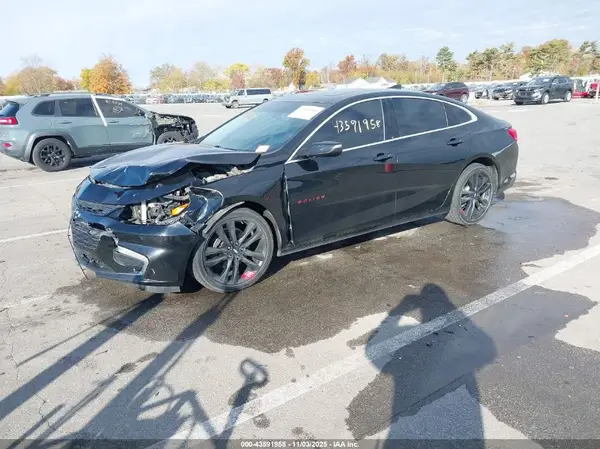 1G1ZD5ST0JF156529 2018 CHEVROLET MALIBU - Image 2