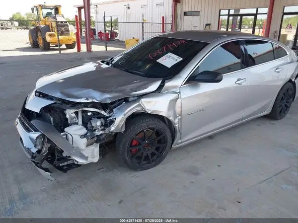 1G1ZD5ST0JF162086 2018 CHEVROLET MALIBU - Image 2