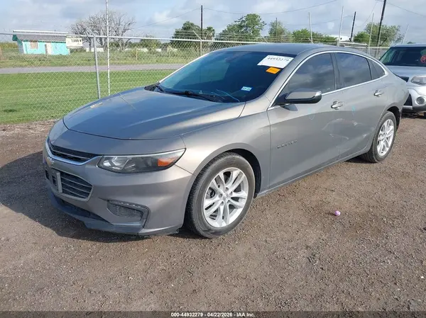 1G1ZD5ST0JF163030 2018 CHEVROLET MALIBU - Image 2