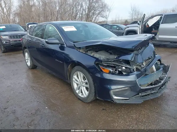 1G1ZD5ST0JF163495 2018 CHEVROLET MALIBU - Image 1