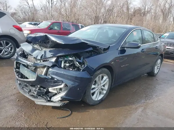 1G1ZD5ST0JF163495 2018 CHEVROLET MALIBU - Image 2