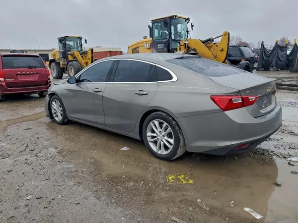 1G1ZD5ST0JF165229 2018 CHEVROLET MALIBU - Image 2