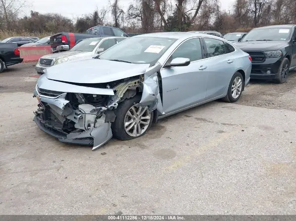 1G1ZD5ST0JF166218 2018 CHEVROLET MALIBU - Image 2