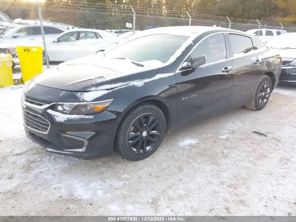 1G1ZD5ST0JF167143 2018 CHEVROLET MALIBU - Image 2