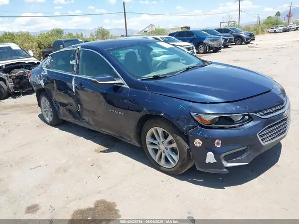 1G1ZD5ST0JF171421 2018 CHEVROLET MALIBU - Image 1