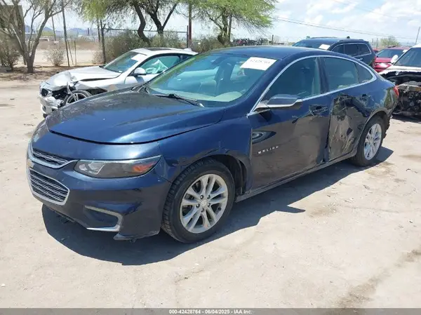 1G1ZD5ST0JF171421 2018 CHEVROLET MALIBU - Image 2