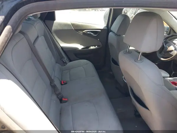 1G1ZD5ST0JF171421 2018 CHEVROLET MALIBU - Image 8