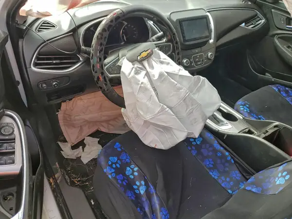 1G1ZD5ST0JF175002 2018 CHEVROLET MALIBU - Image 8