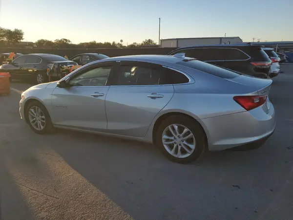 1G1ZD5ST0JF183066 2018 CHEVROLET MALIBU - Image 2
